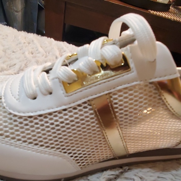 SOLD MICHAEL Michael Kors Sneakers - Picture 4 of 8